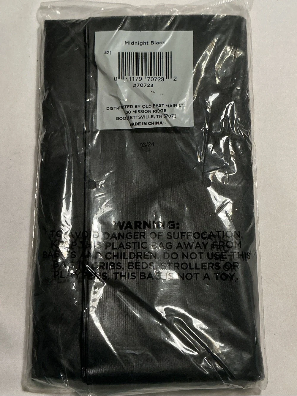 NWT Black & White Buffalo Check Plastic Tablecover and 2 pk Napkin Set